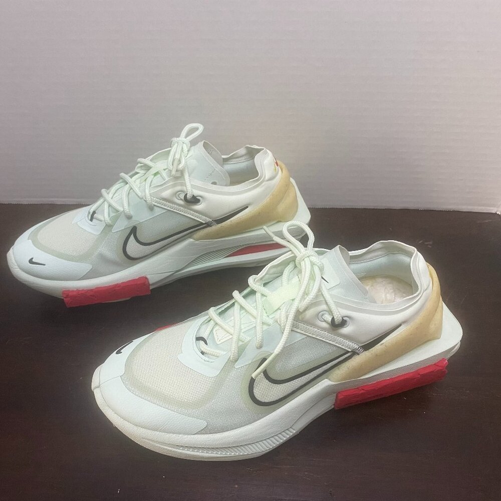 Nike Women's Fontanka Edge Zoom X